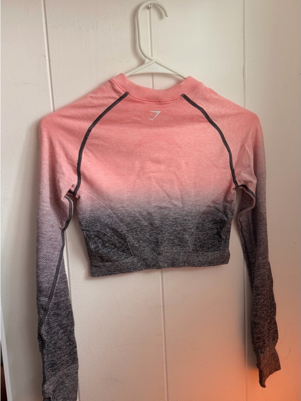 Gymshark Pink to Gray Ombre Long Sleeve Crop Top - Picture 5 of 7